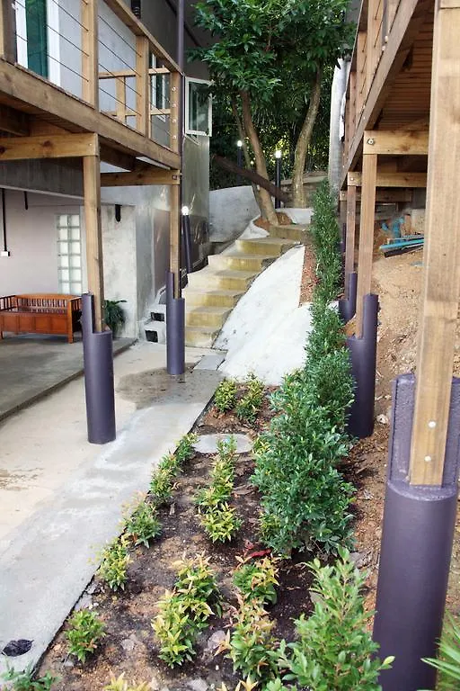 The Other Side Villas 코란타